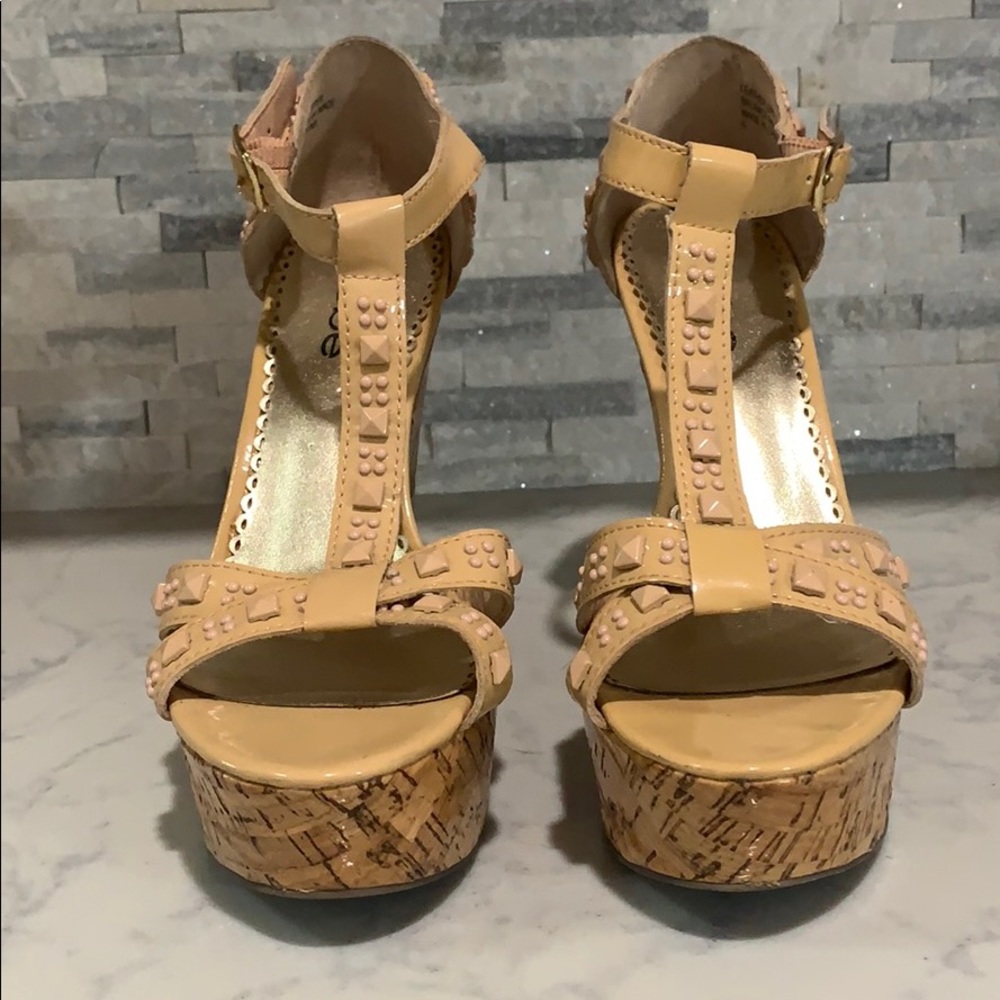 Tan studded Bebe wedges size 6